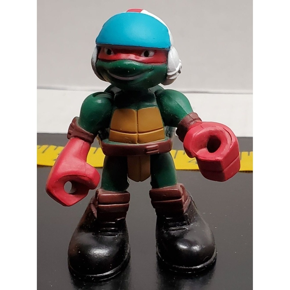 Teenage Mutant Ninja Turtles Raphael Mini Figure With Helmet 2014 Viacom